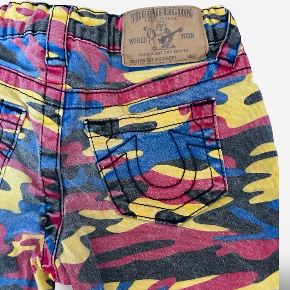 Boys True Religion Camo Shorts Size 6 - Picture 2 of 5